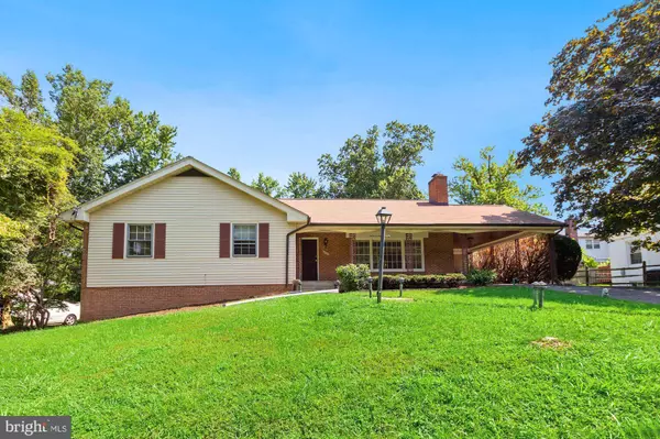 8803 TUCKERMAN LN, Rockville, MD 20854