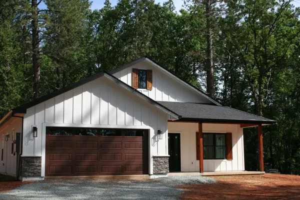 5569 Crestline DR, Foresthill, CA 95631