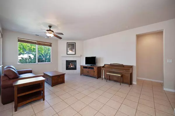 662 Tara Bella DR, Lincoln, CA 95648