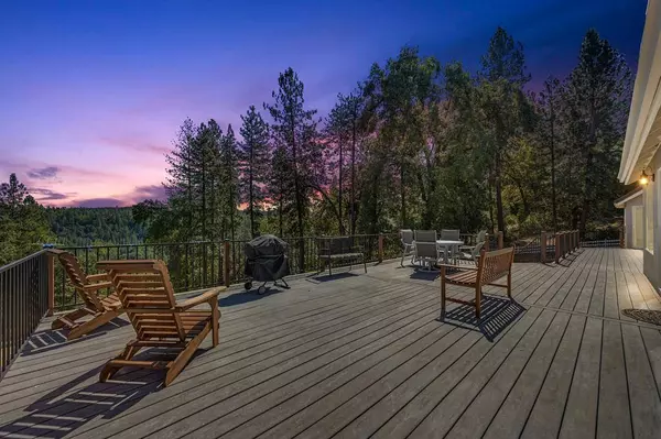 19676 Eagle Ridge Rd, Foresthill, CA 95631