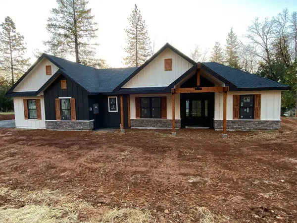 5379 Crestline DR, Foresthill, CA 95631