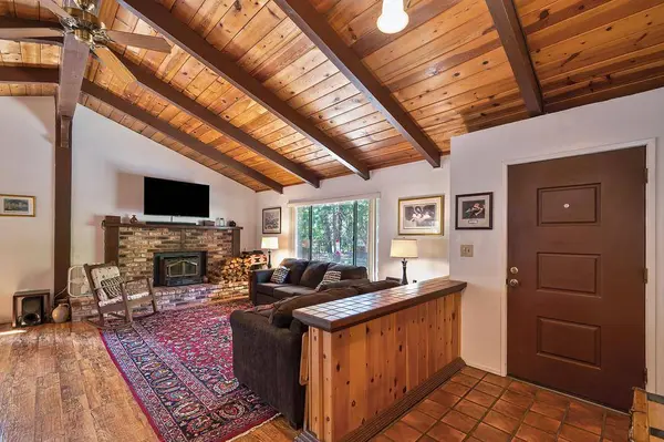 5837 Silverleaf DR, Foresthill, CA 95631