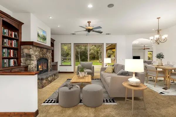 1746 Hidden Valley LN, Auburn, CA 95602