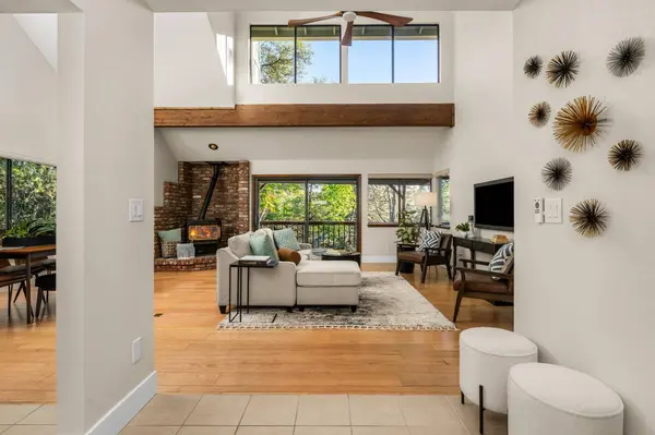 10950 Oak View TER, Auburn, CA 95603