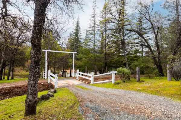 16098 Wild Oak Ranch RD, Grass Valley, CA 95949