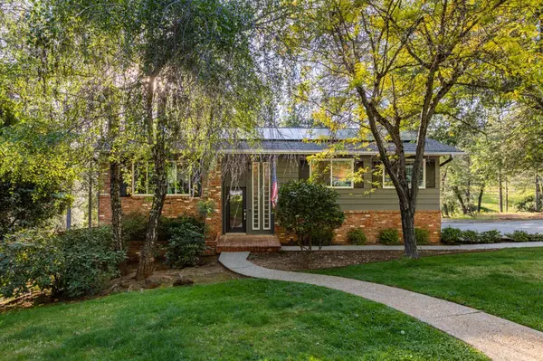 17082 Alioto DR, Grass Valley, CA 95949