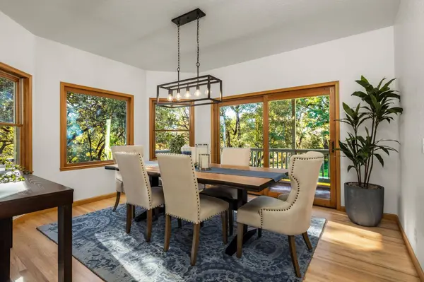 5790 Stanley DR, Auburn, CA 95602