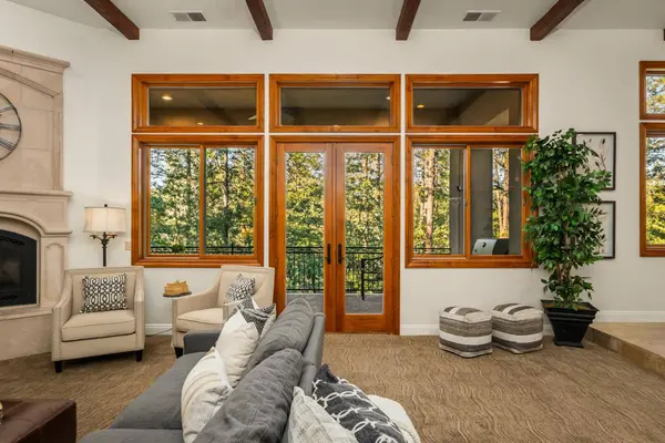 1306 Shady Tree LN, Meadow Vista, CA 95722