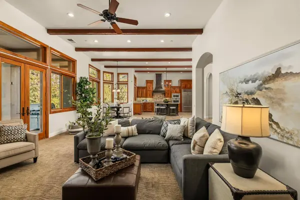 1306 Shady Tree LN, Meadow Vista, CA 95722
