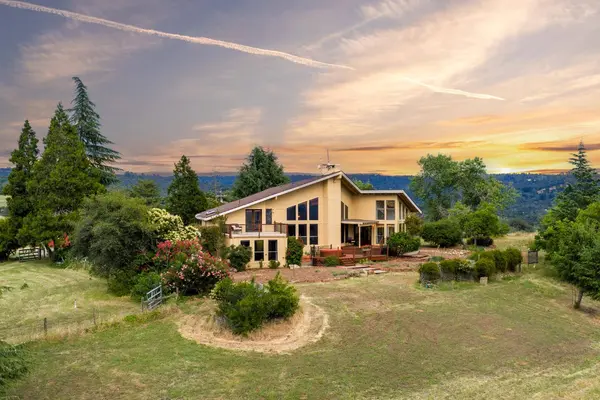 977 Crystal Oak PL, Newcastle, CA 95658