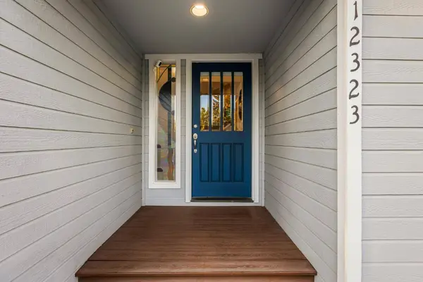 12323 Hidden Meadows CIR, Auburn, CA 95603