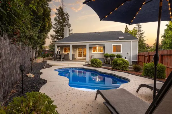 12323 Hidden Meadows CIR, Auburn, CA 95603