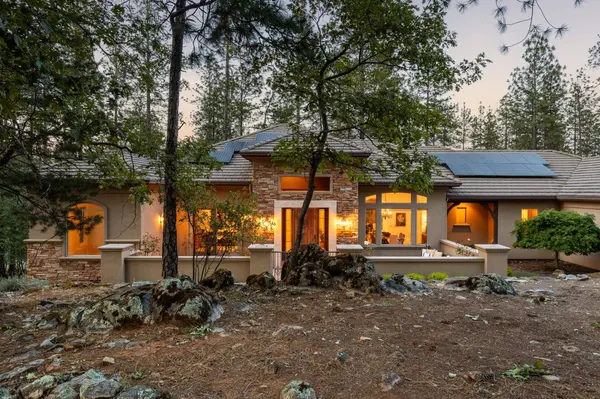 1306 Shady Tree LN