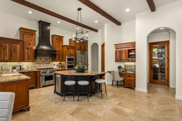 1306 Shady Tree LN, Meadow Vista, CA 95722