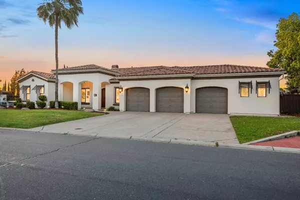 4060 Kingsbarns DR, Roseville, CA 95747