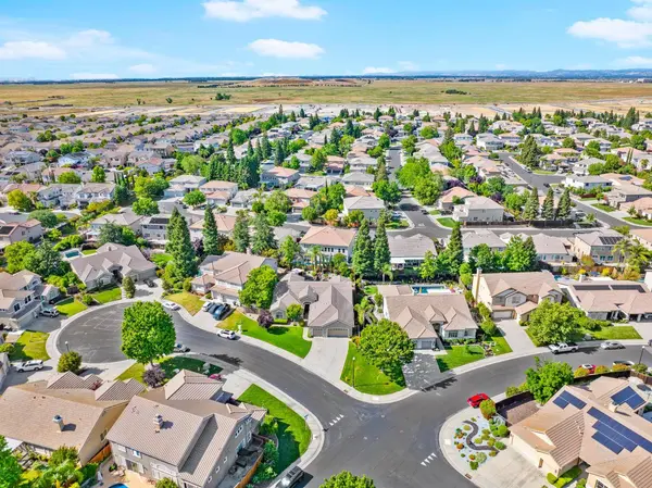 100 Clay Isle CT, Roseville, CA 95747