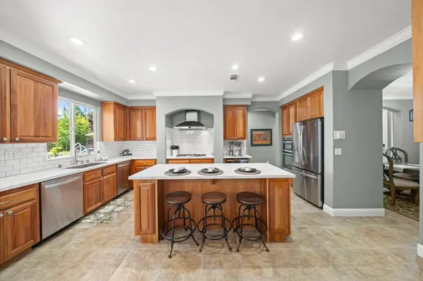 217 Baroness CT, Roseville, CA 95747