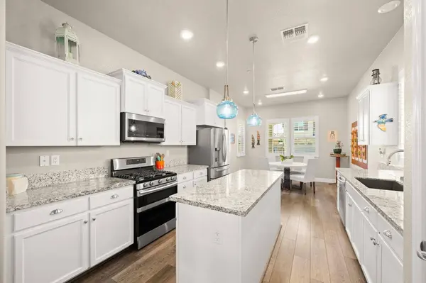 5628 Whisper Wind WAY, Roseville, CA 95747