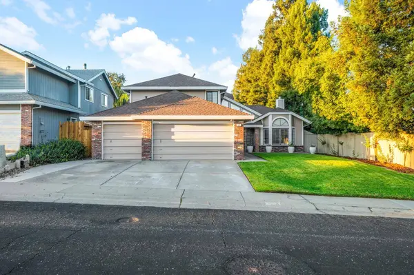 412 Community DR, Roseville, CA 95678