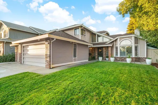412 Community DR, Roseville, CA 95678