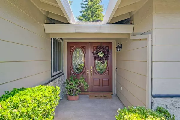 1402 Mallard LN, Roseville, CA 95661