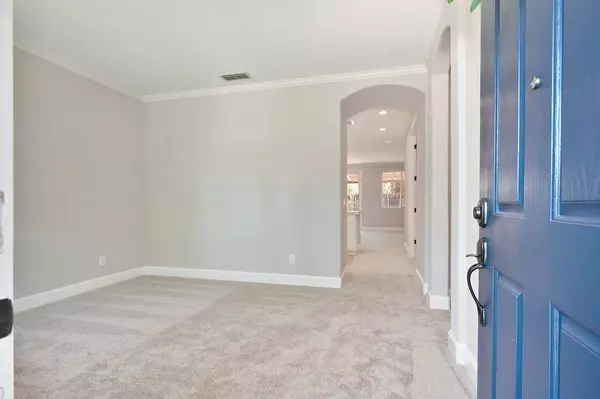 9819 Paso Fino WAY, Elk Grove, CA 95757