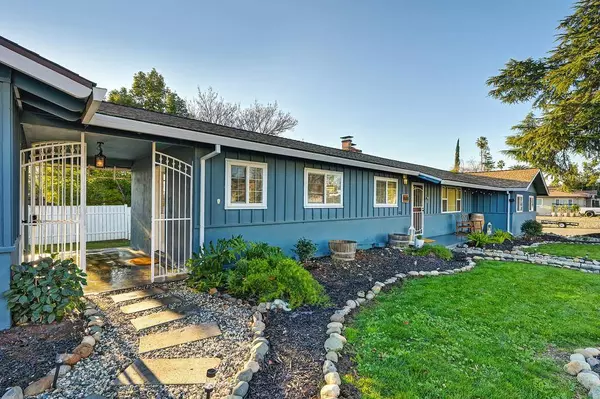 860 School ST, Folsom, CA 95630