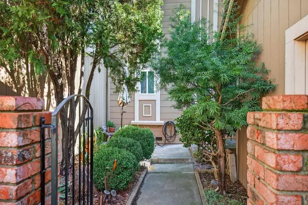 7059 Lompoc CT, Citrus Heights, CA 95621