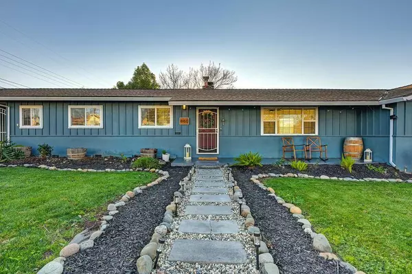 860 School ST, Folsom, CA 95630