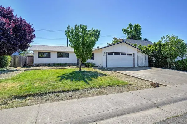 3721 Thornhill DR, Sacramento, CA 95826