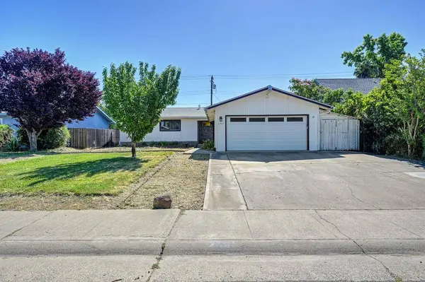 3721 Thornhill DR, Sacramento, CA 95826