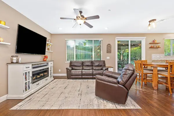 6136 Mehrten CIR, Rocklin, CA 95765