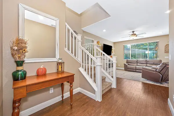6136 Mehrten CIR, Rocklin, CA 95765