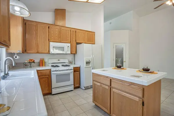 12220 Westwood DR, Auburn, CA 95603