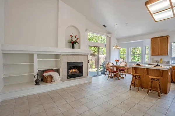 12220 Westwood DR, Auburn, CA 95603