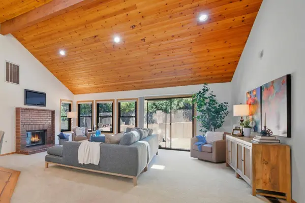 12327 Hidden Meadows Cir, Auburn, CA 95603