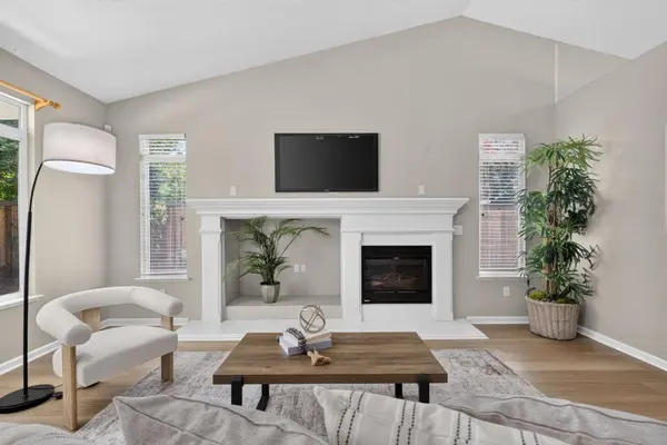 250 Mariner CIR, Lincoln, CA 95648