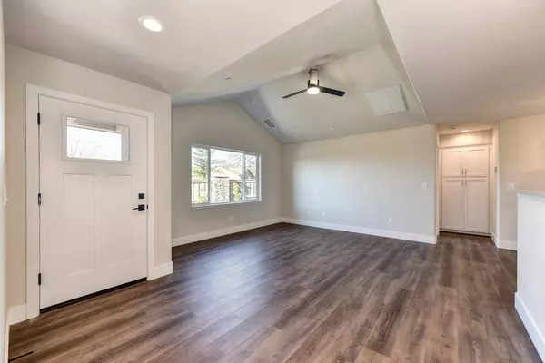 2677 Commons PL, Auburn, CA 95603