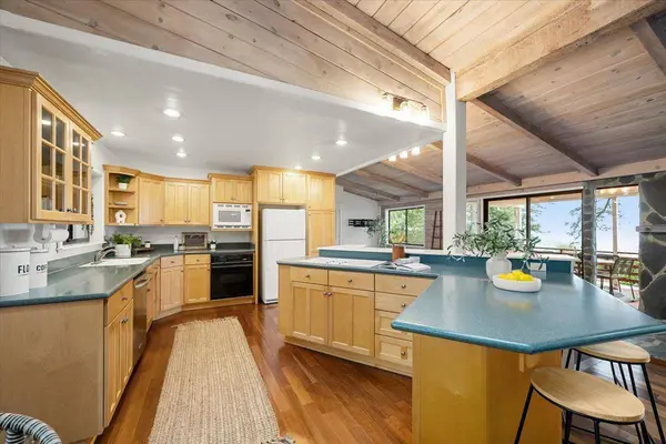 3610 Sugar View RD, Meadow Vista, CA 95722