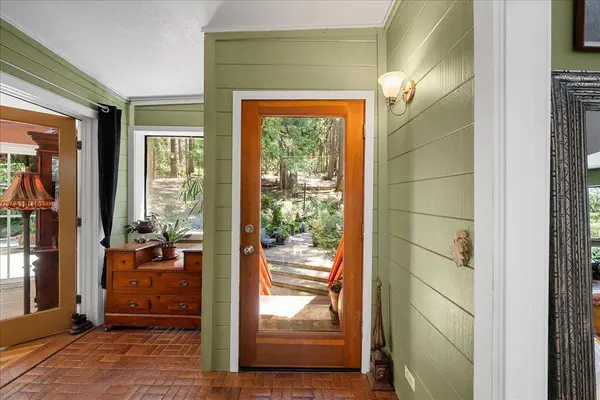 5043 Virginia Bird Mine CT, Foresthill, CA 95631