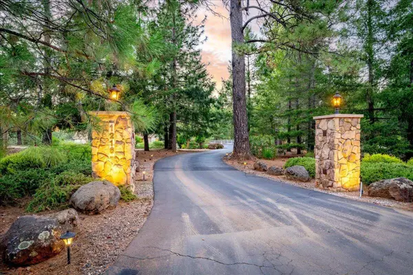 1216 Tokayana Ranch LN, Colfax, CA 95713