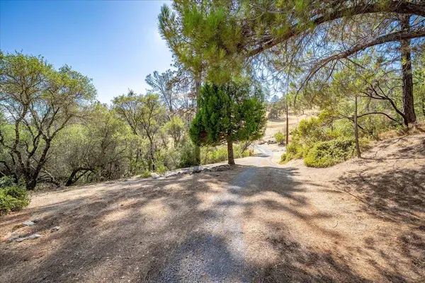 4751 Meadowview Acres RD, Cool, CA 95614