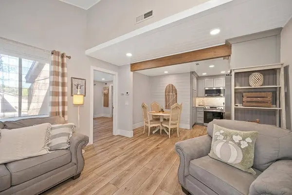 13067 Lincoln WAY, Auburn, CA 95603