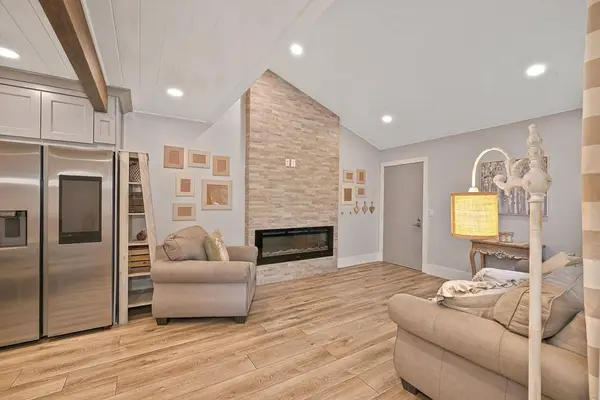 13067 Lincoln WAY, Auburn, CA 95603
