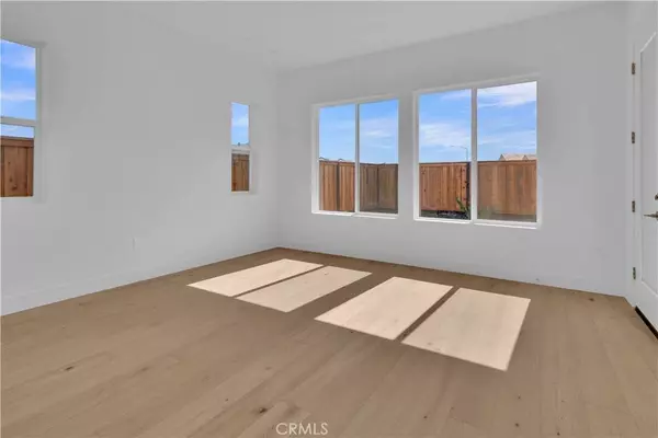 1212 Scott ST, Paso Robles, CA 93446