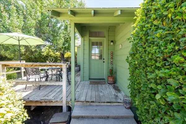 647 Vine ST, Paso Robles, CA 93446
