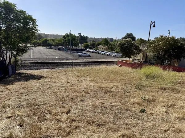 2114 Pine, Paso Robles, CA 93446