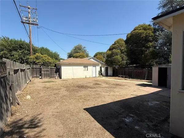 607 30th ST, Paso Robles, CA 93446