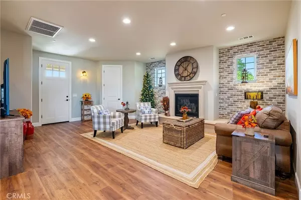 2182 Gamay LN, Paso Robles, CA 93446