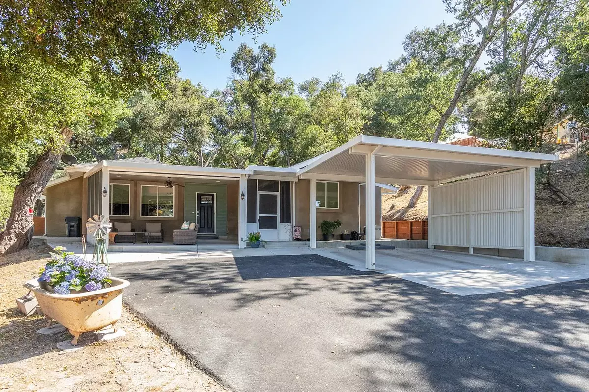 Atascadero, CA 93422-5174,8390 Curbaril Ave